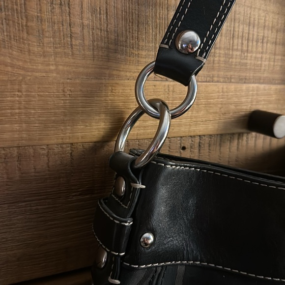 Black coach purse - Picture 3 of 6